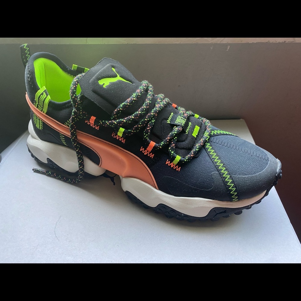 Puma Erupt Trail Fm  Mens Running Sneakers New